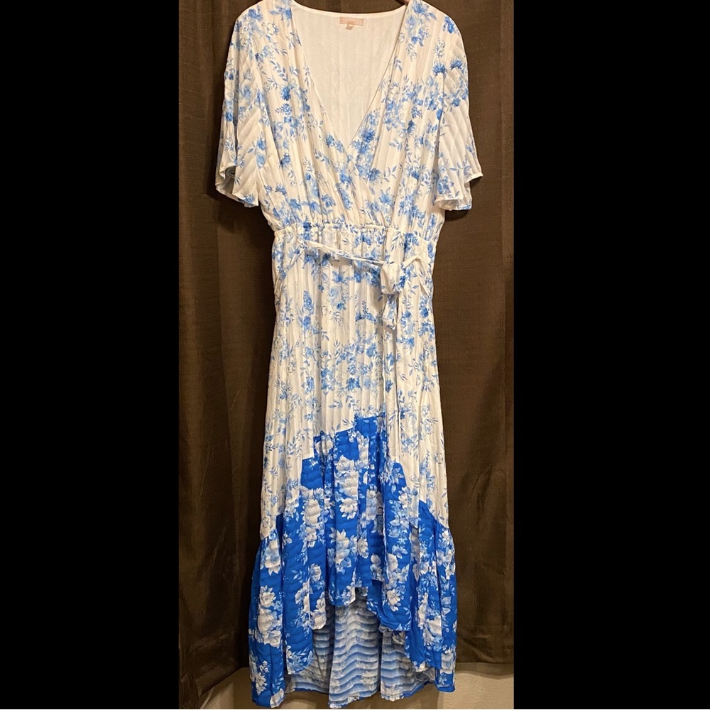 One Loved Babe - Blue Floral High Low Dress